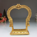 Chowki with Prabhavali