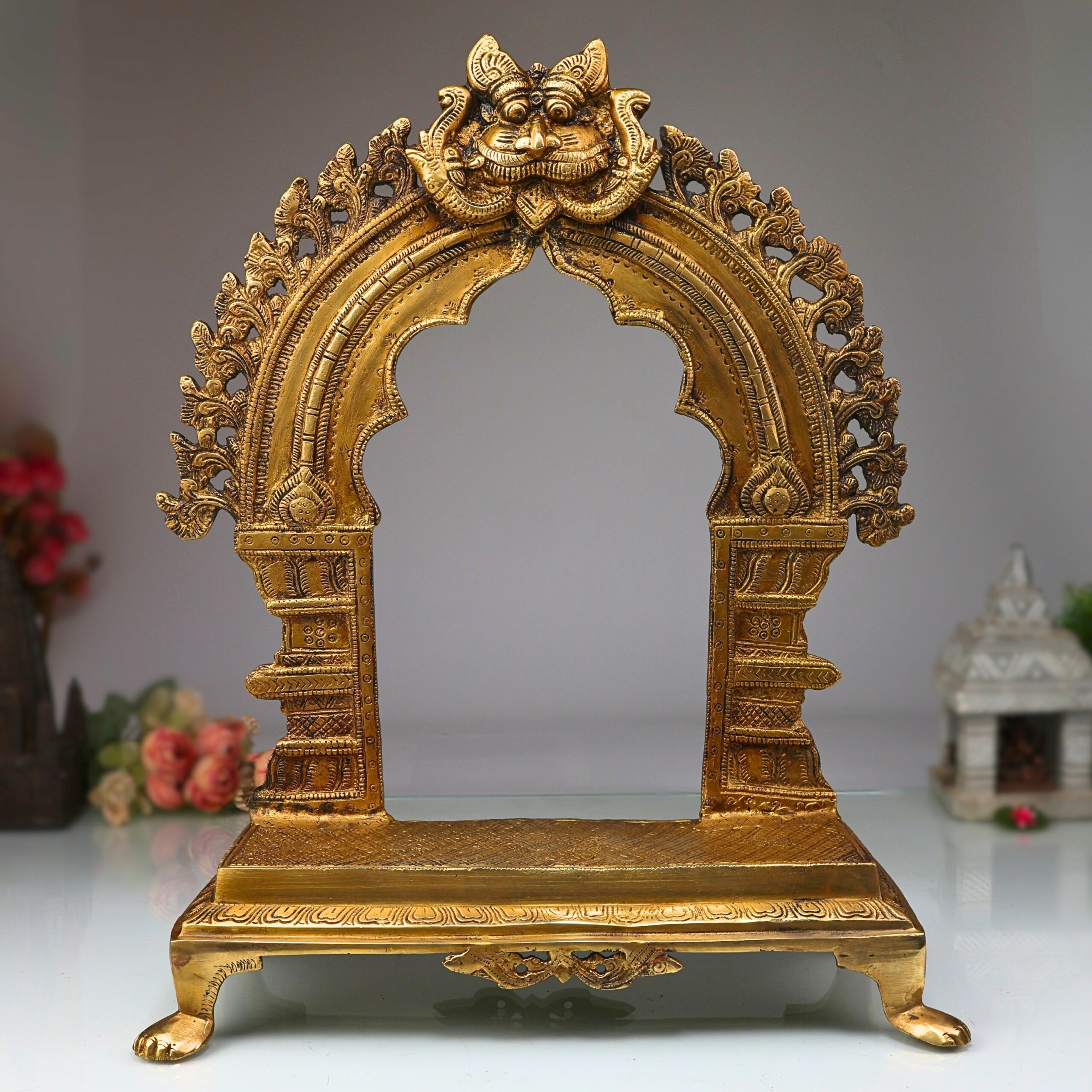Brass Deity Stand with Prabhavali and Chowki
