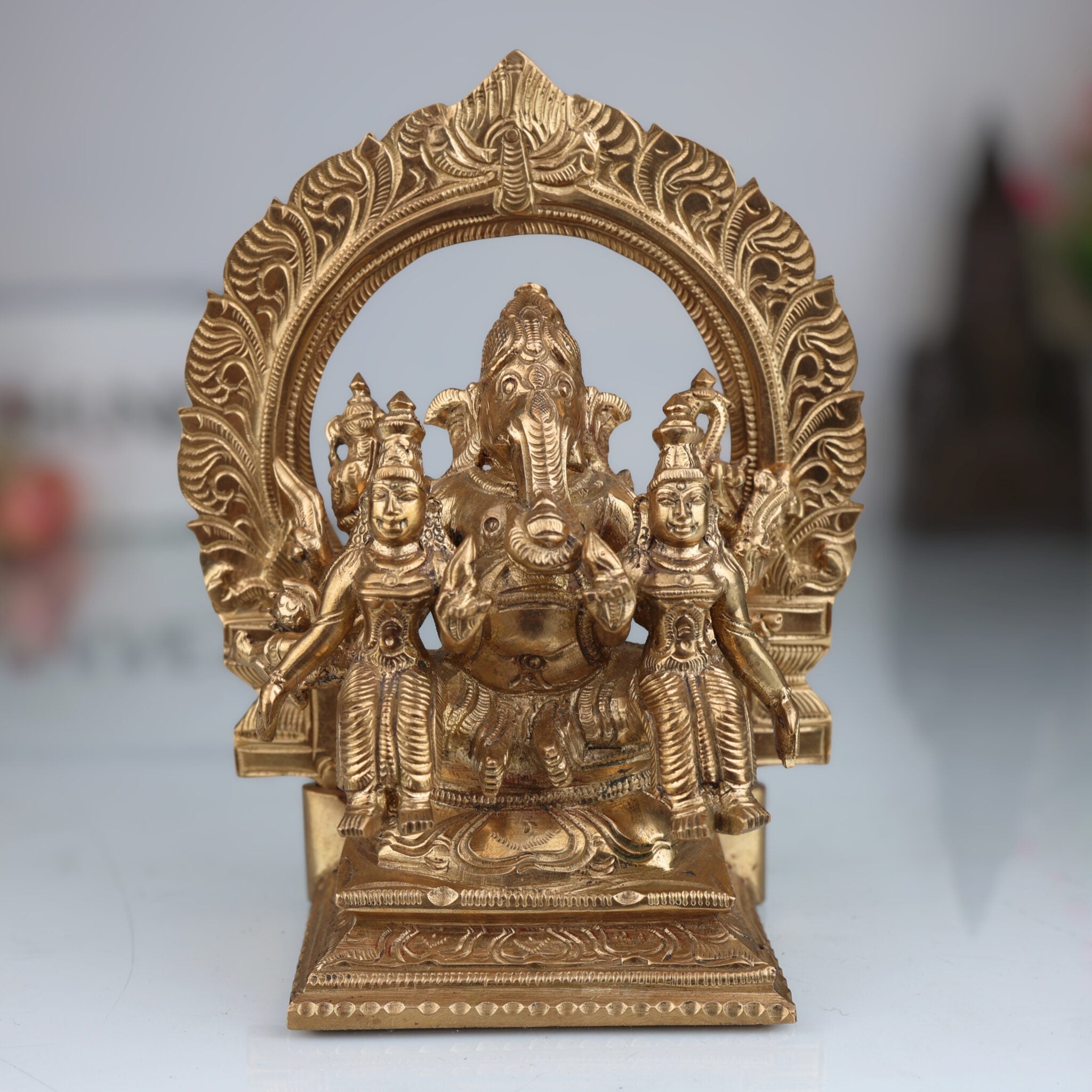 Panchaloha Riddhi Siddhi Ganesha Idol