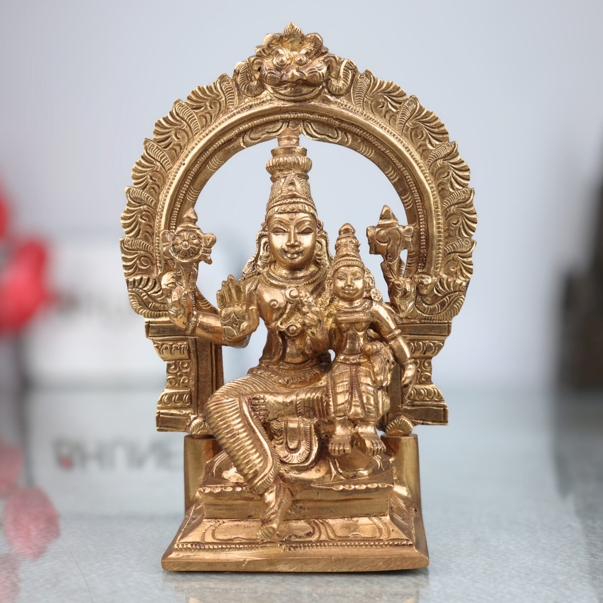 Vishnu Lakshmi with Prabhavali Bronze