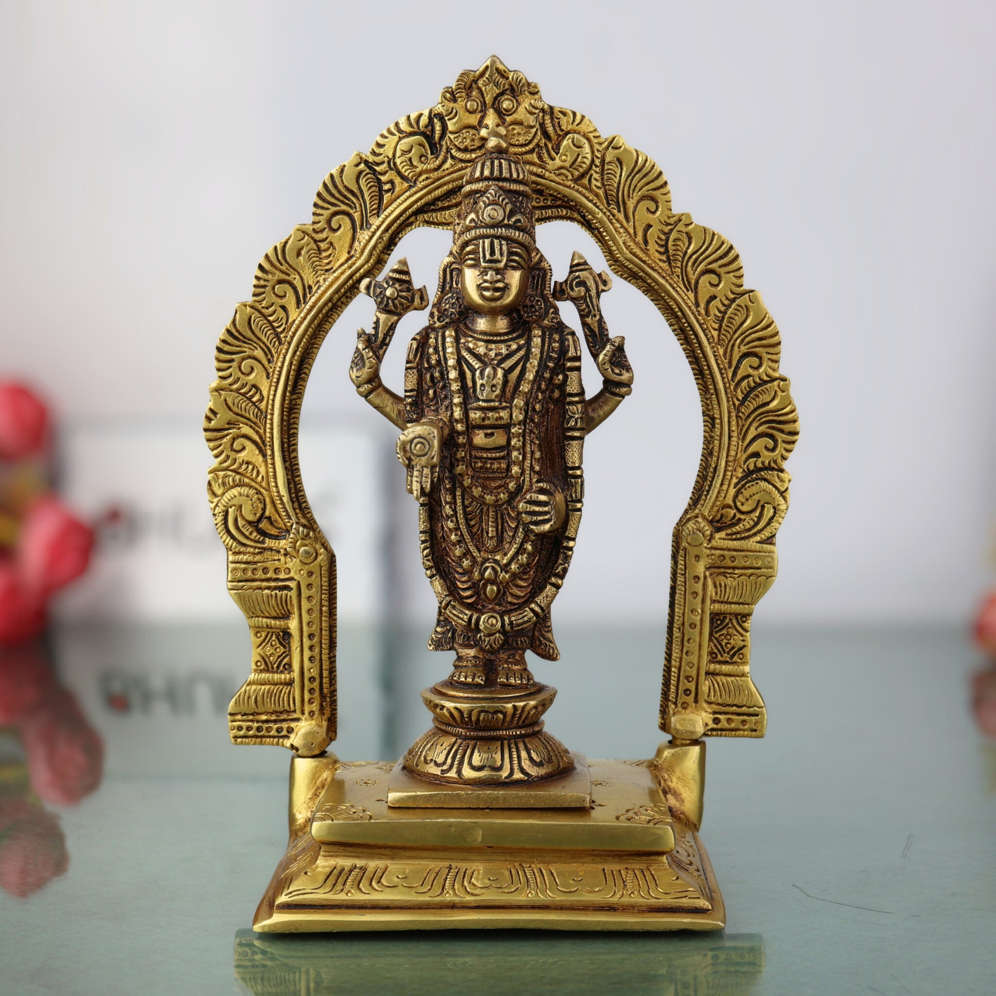 Brass Venkateshwara Balaji Idol with Prabhavali | Srinivasa Govinda Tirupati Balaji Statue for Home Decor, Temple Puja & Gifts