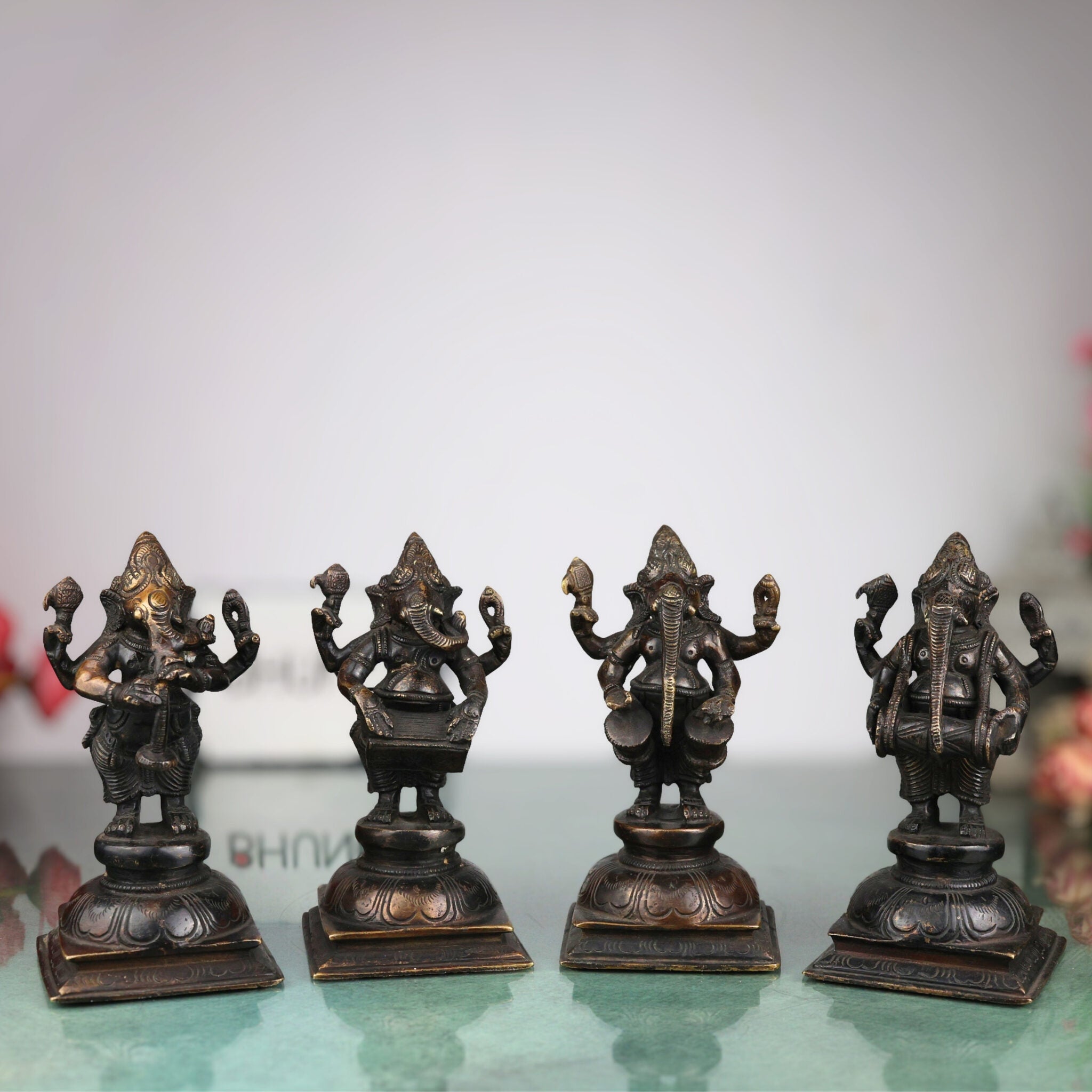 Brass Musical Ganesha Idol Set – Handcrafted Peetal Ganpati Playing Tabla Veena Flute Dholak | Vinayaka Vadya Moorthi for Home Temple Decor | Sangeet Ganapati Statue Collection
