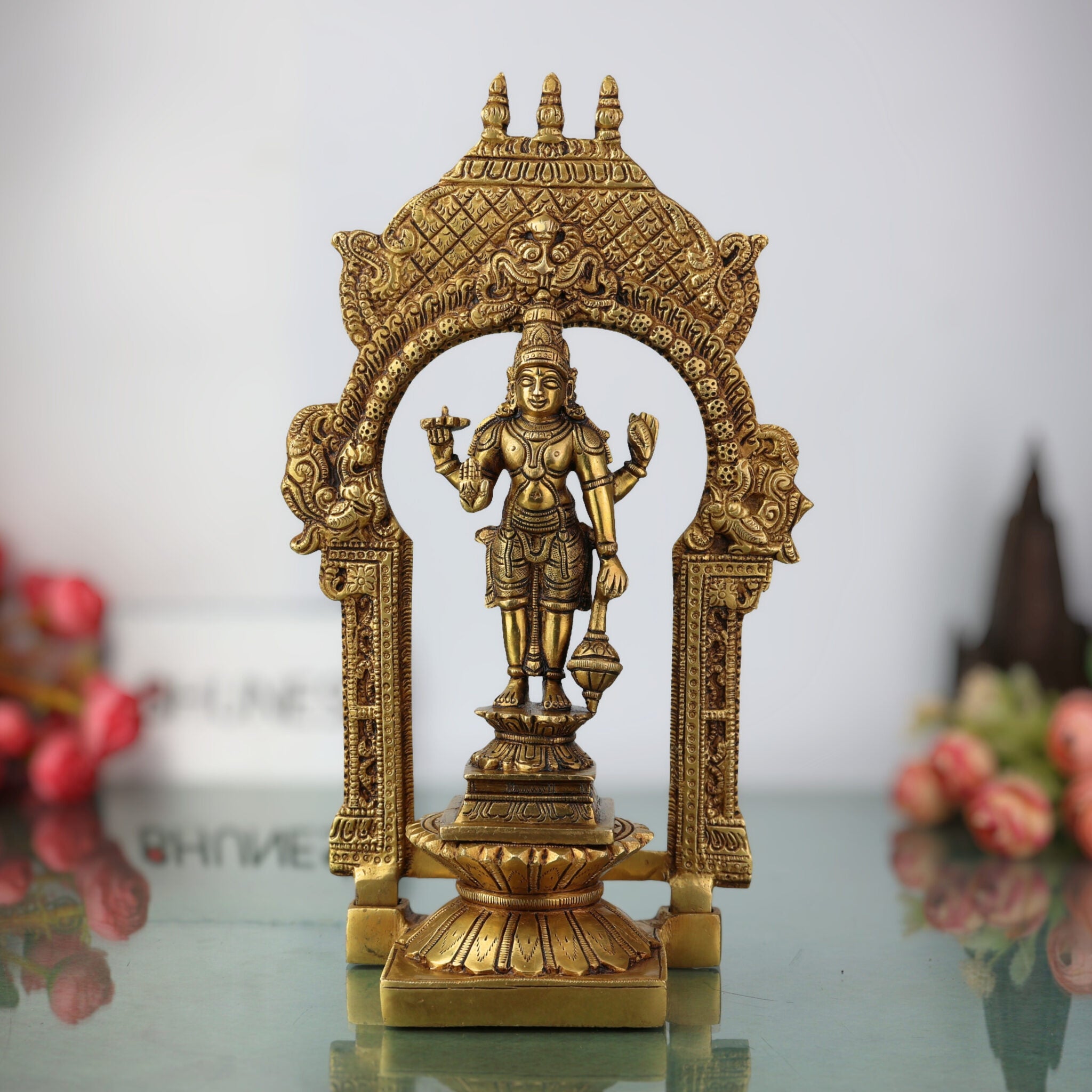 Handcrafted Brass Vishnu Idol with Temple Style Prabhavali Peetam – Narayana, Venkateshwara, Balaji Murti for Home, Puja, and Decor