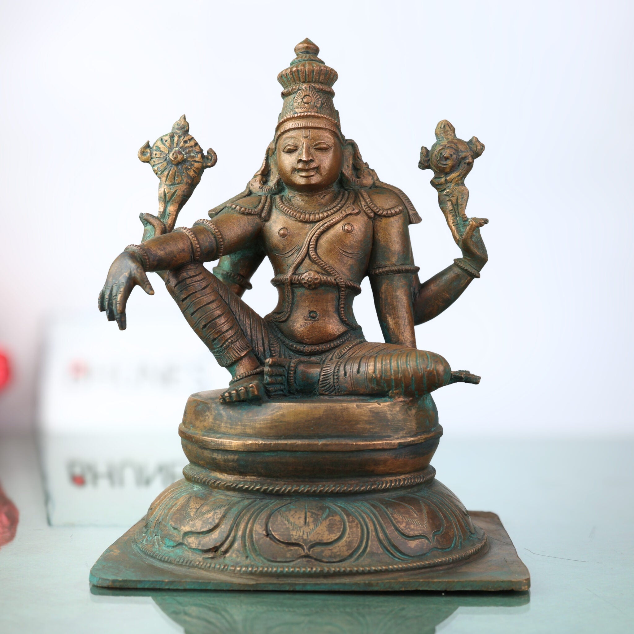 Handmade Bronze Vishnu Idol | Panchaloha Vishnu Murti | Chola Art Narayana, Govinda, Venkateswara Statue for Temple & Home Pooja