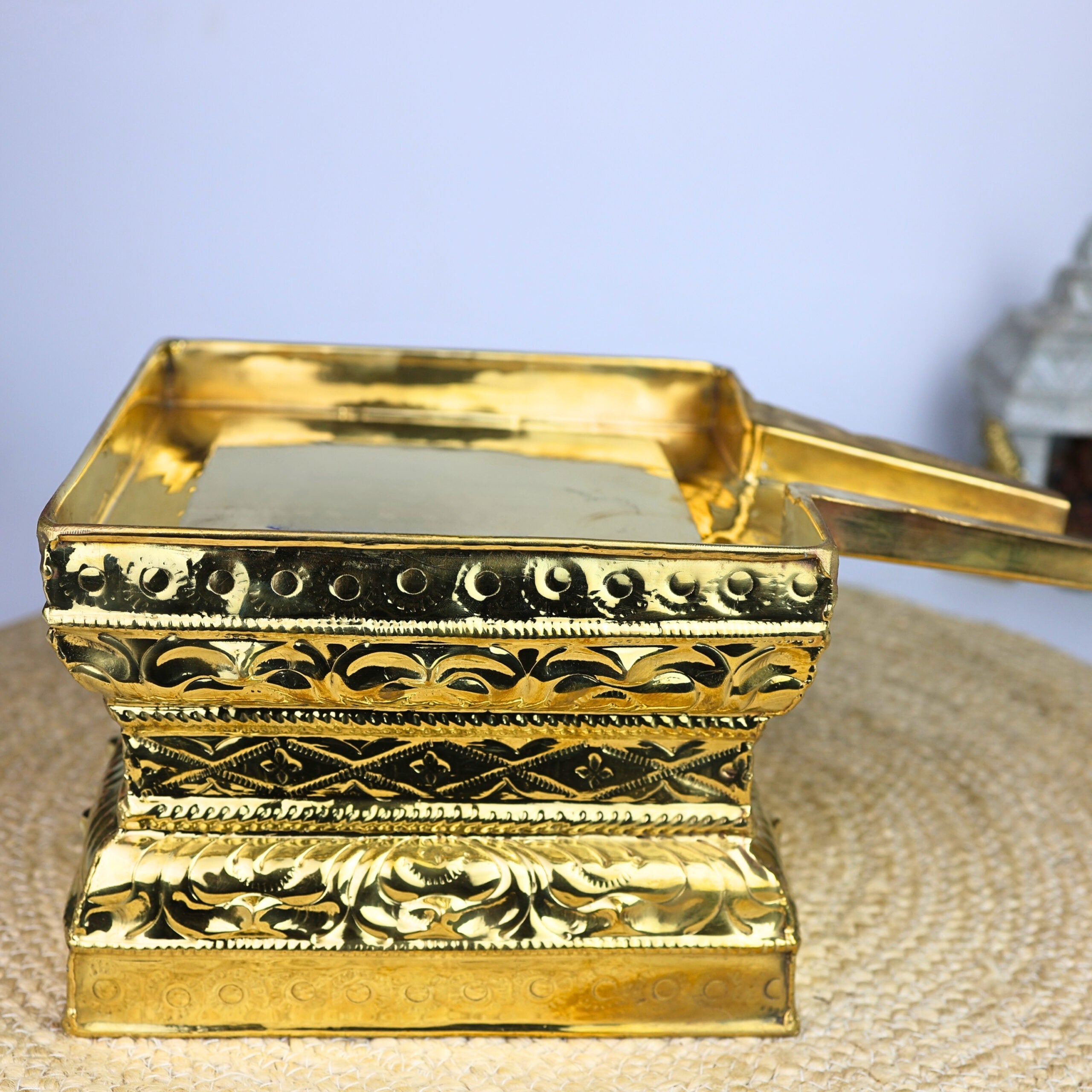 Abhishek Patra for Shiva Lingam