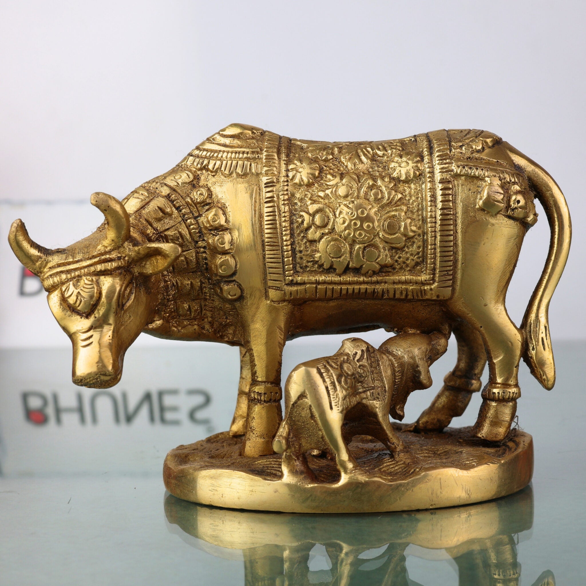 Handcrafted Brass Kamadhenu Idol | Surabhi Cow Sculpture | Divine Gomata Murti for Home, Temple, Puja & Gifting