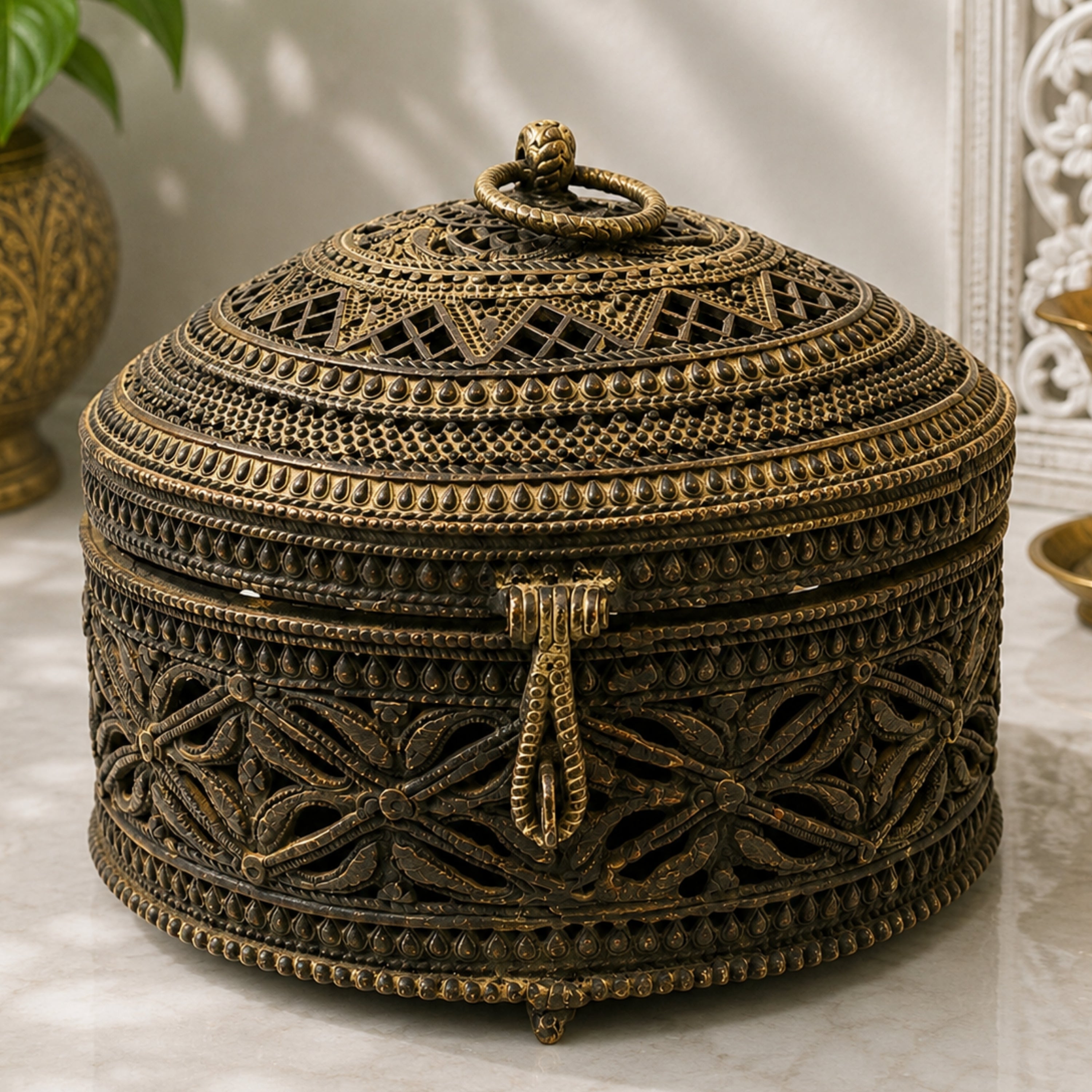 Dogra Box