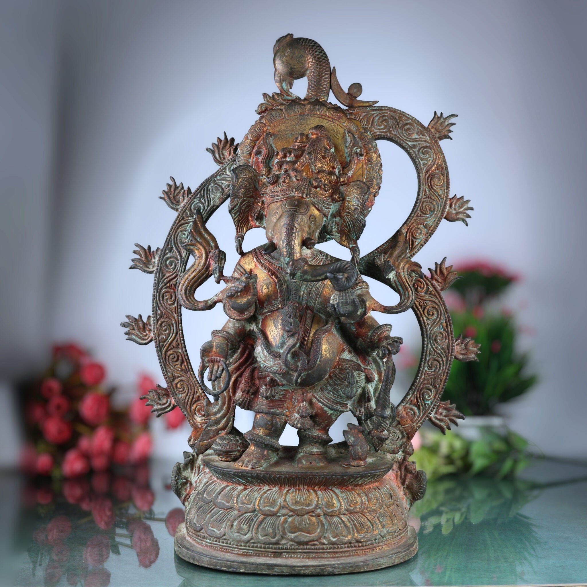 Handcrafted Brass Ganesha Idol | Ganapati Vinayaka Murti | Vighnaharta Siddhivinayak Statue for Home Temple Decor & Gifts