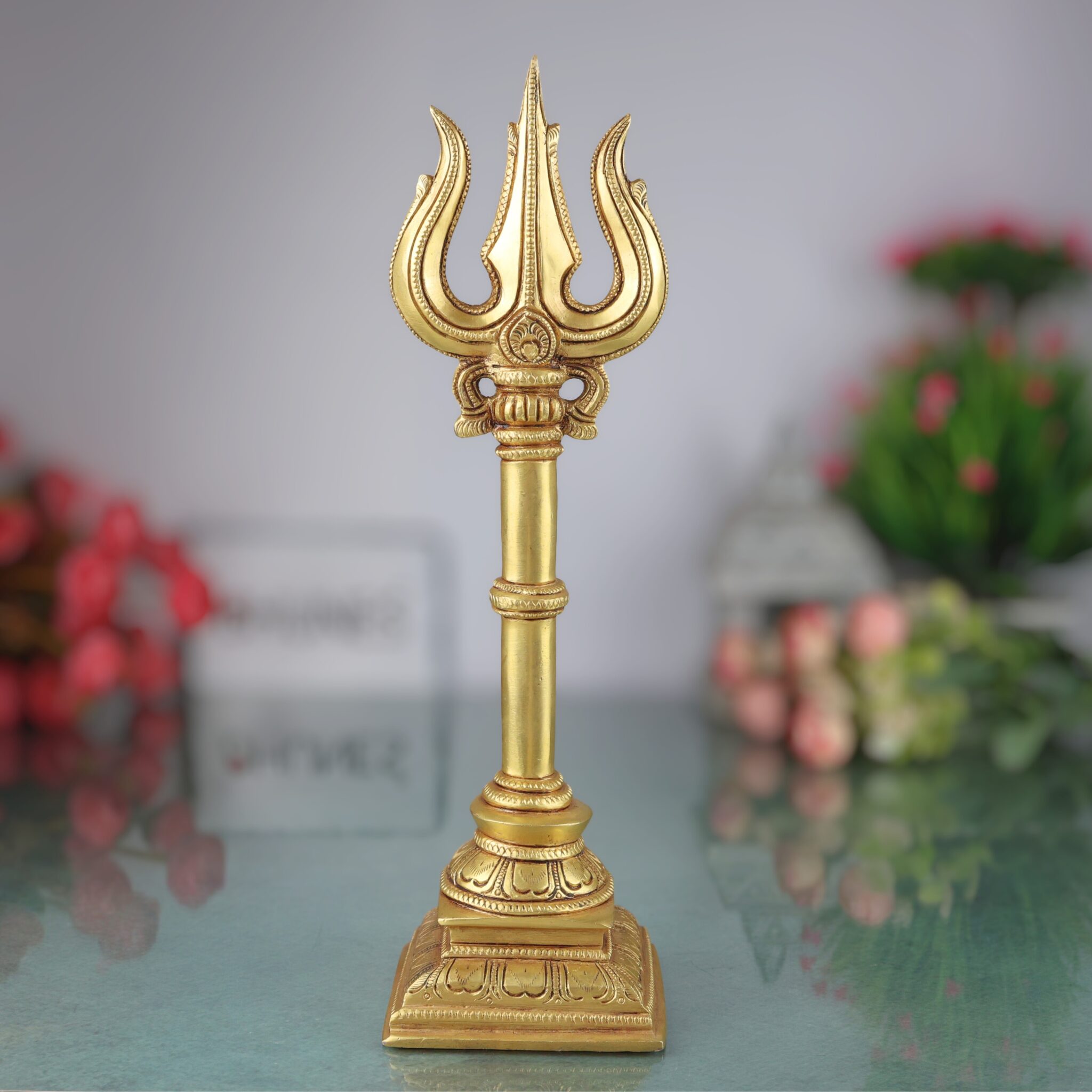Bronze Panchaloha Trishul Idol – Handcrafted Chola Art Lord Shiva Trishool | Mahadev Rudra Kailash Trident Sculpture for Temple, Vastu & Home Décor