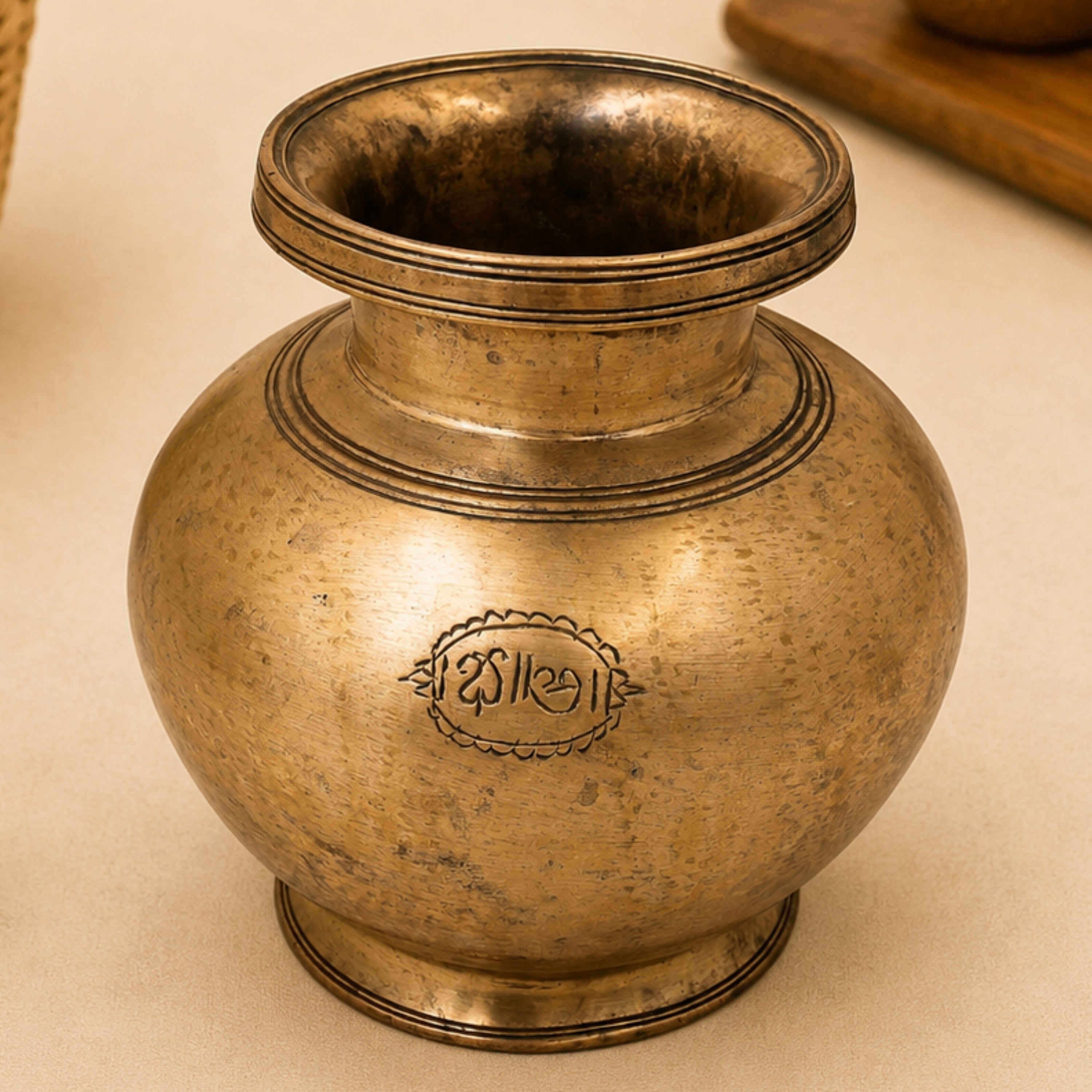 Chambu Lota