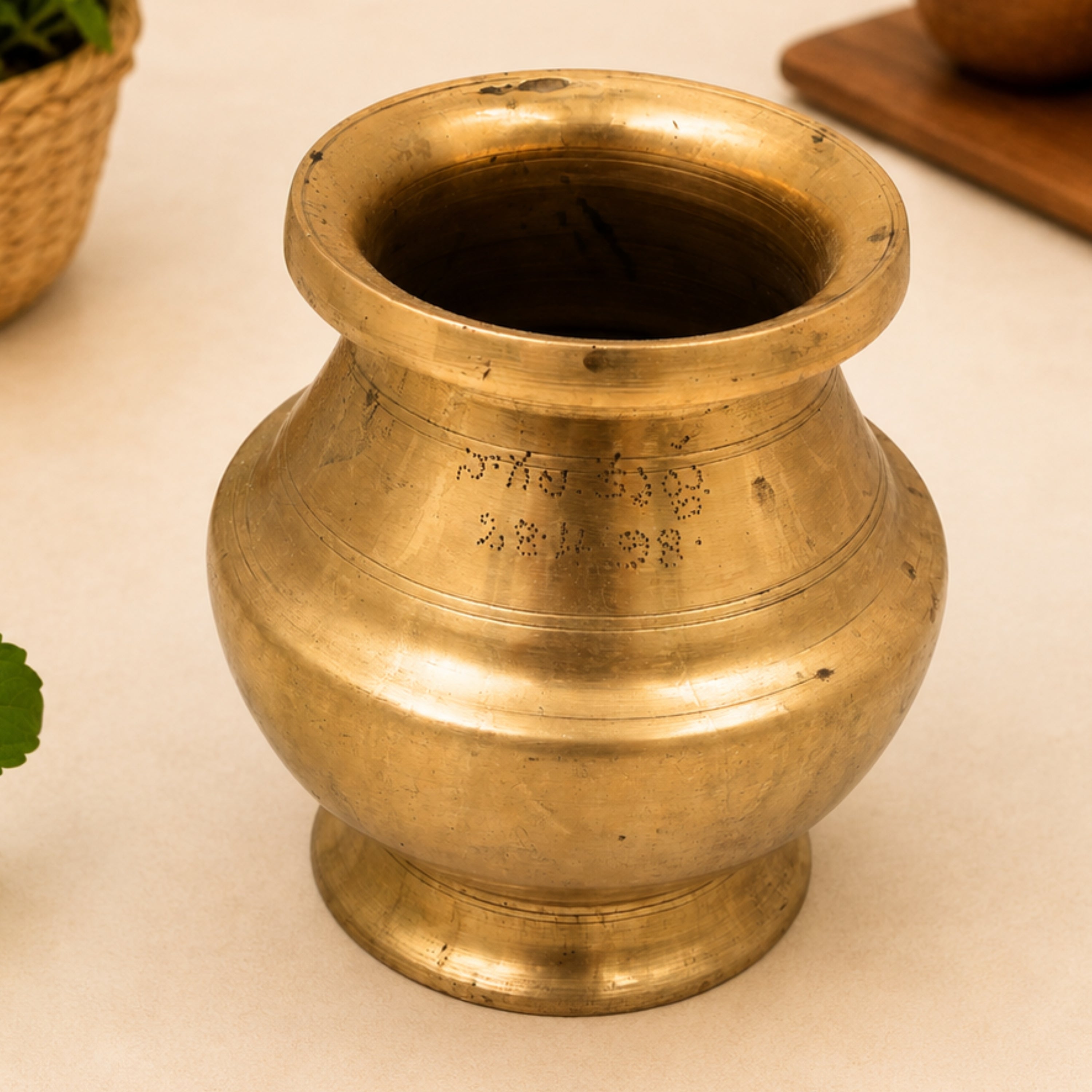 Vintage Chambu Lota