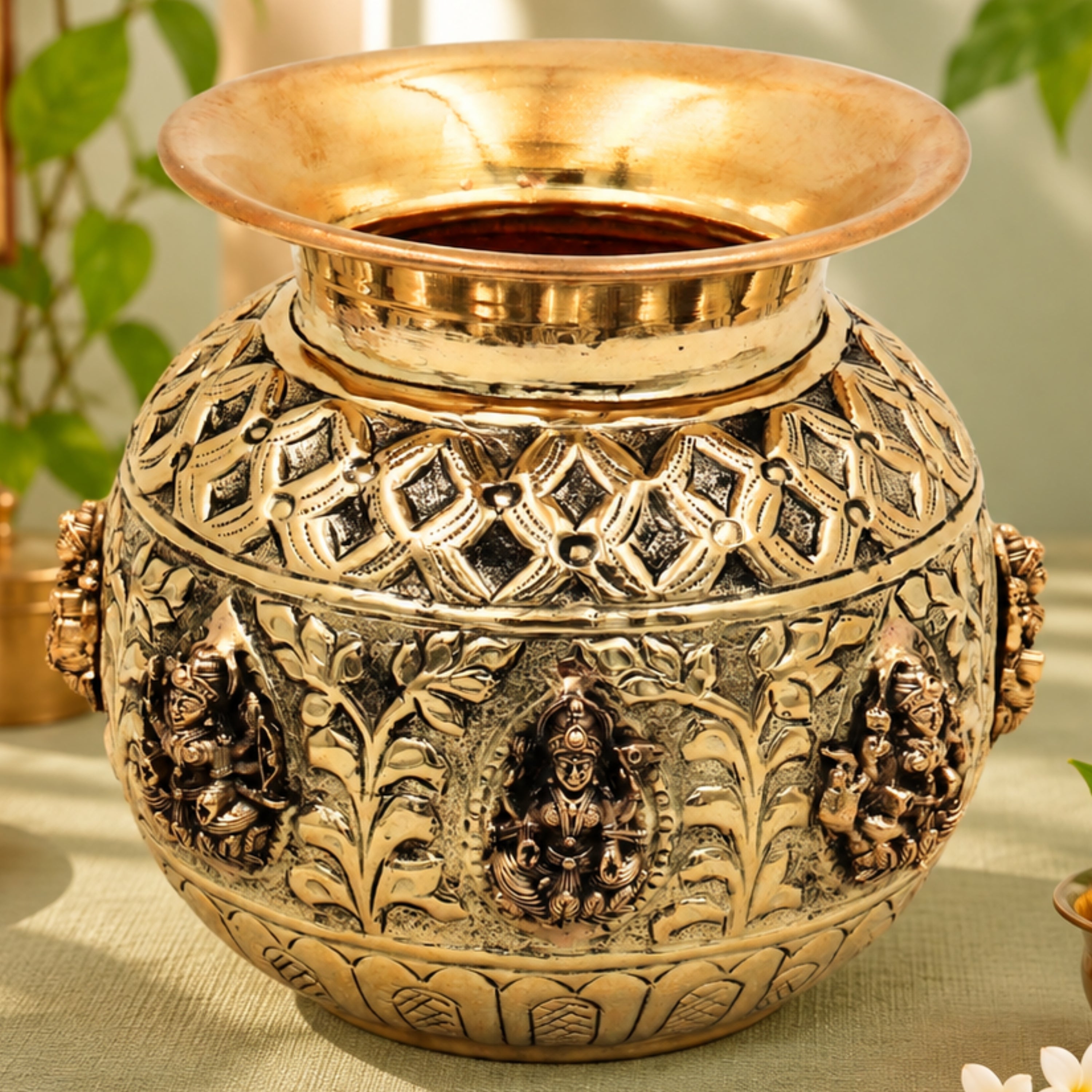 Asta Lakshmi kalash /loota/lota