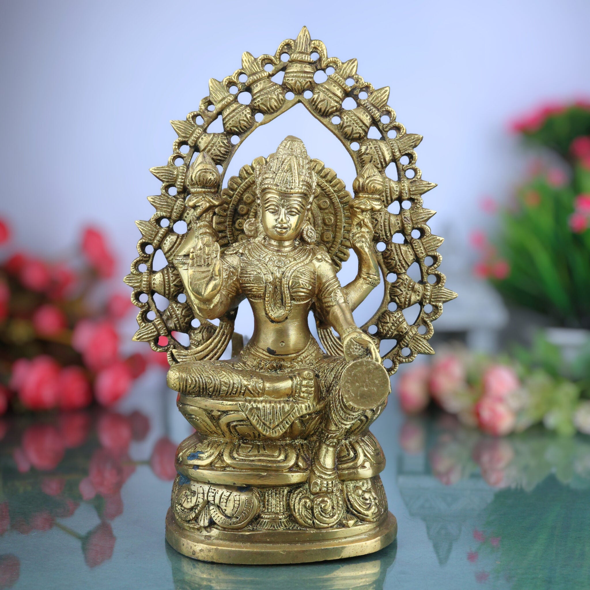 Handcrafted Brass Mahalakshmi Idol | Shri Lakshmi Devi Murti for Pooja Room, Gajalakshmi Kamala Statue for Home Temple & Diwali Decor