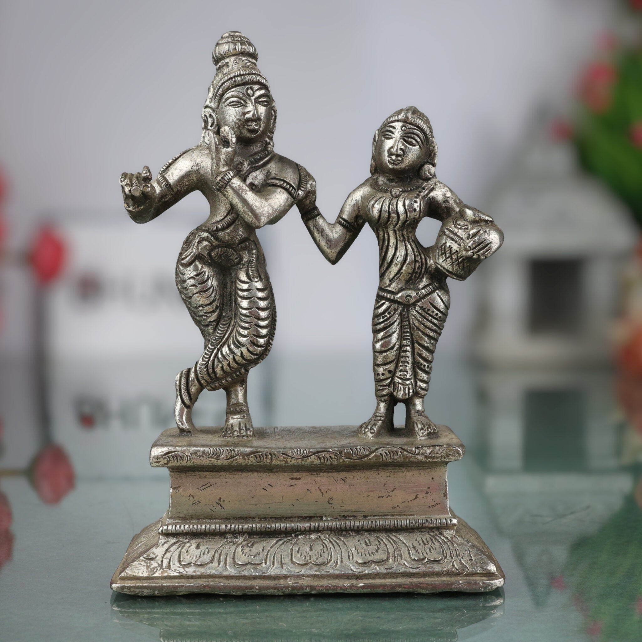 Brass Radha Krishna Idol | Radha Krishna Murti Moorti Vigraha Pratima Statue | Peetal Pital Pittal Divine Couple Sculpture for Home Decor, Pooja Mandir & Wedding Gift