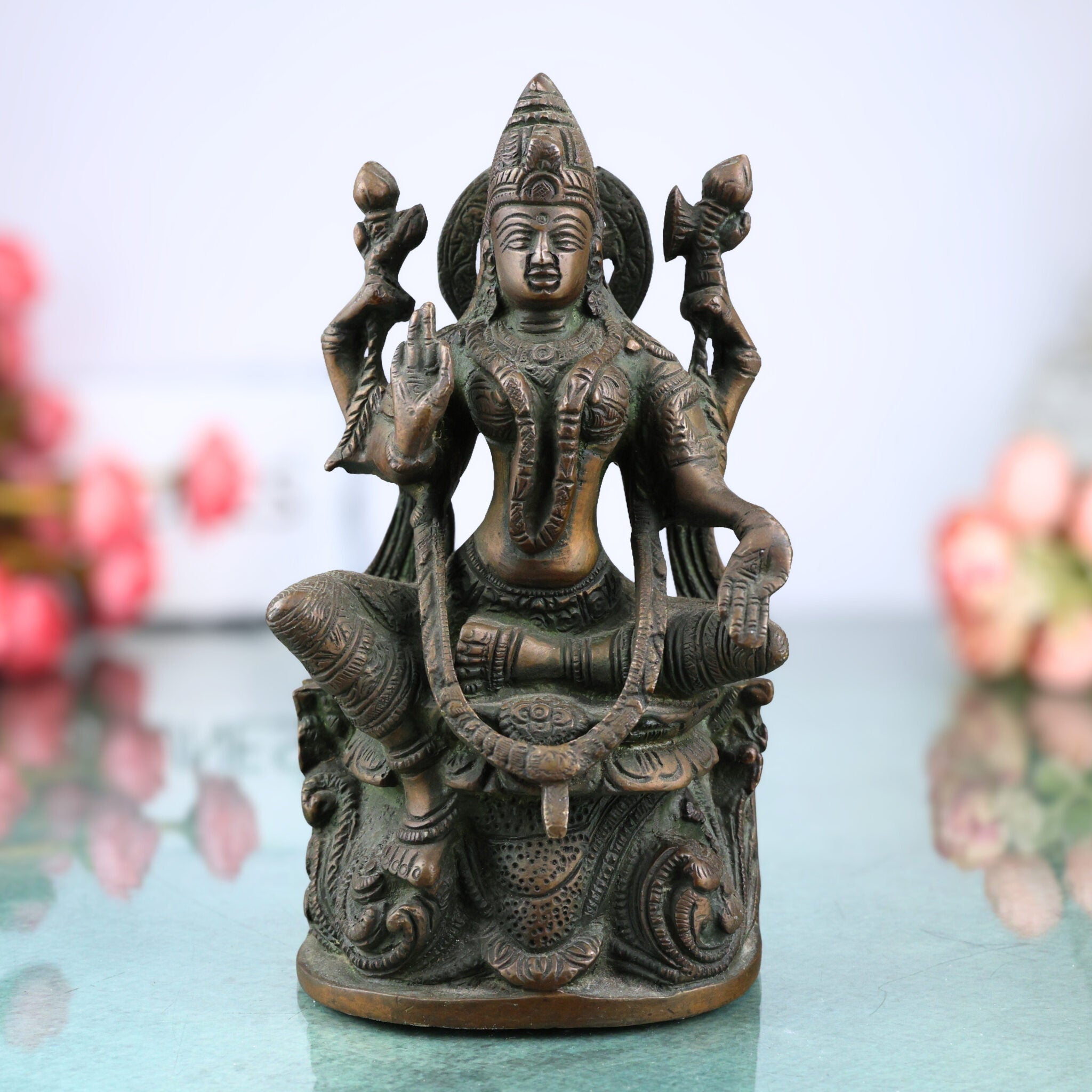 Handcrafted Brass Maha Lakshmi Idol for Pooja – Mahalakshmi | Laxmi Devi | Shri | Kamala | Ashta Lakshmi Murti for Home Temple & Gifts Ask ChatGPT