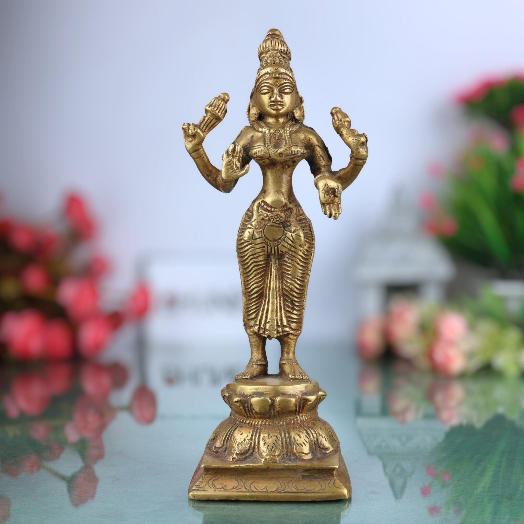 Handcrafted Mahalakshmi Brass Idol | Pital Laxmi Murti | Ashta Lakshmi Vigraham for Pooja, Home Temple & Gifts