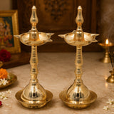 Kuthu Vilakku 