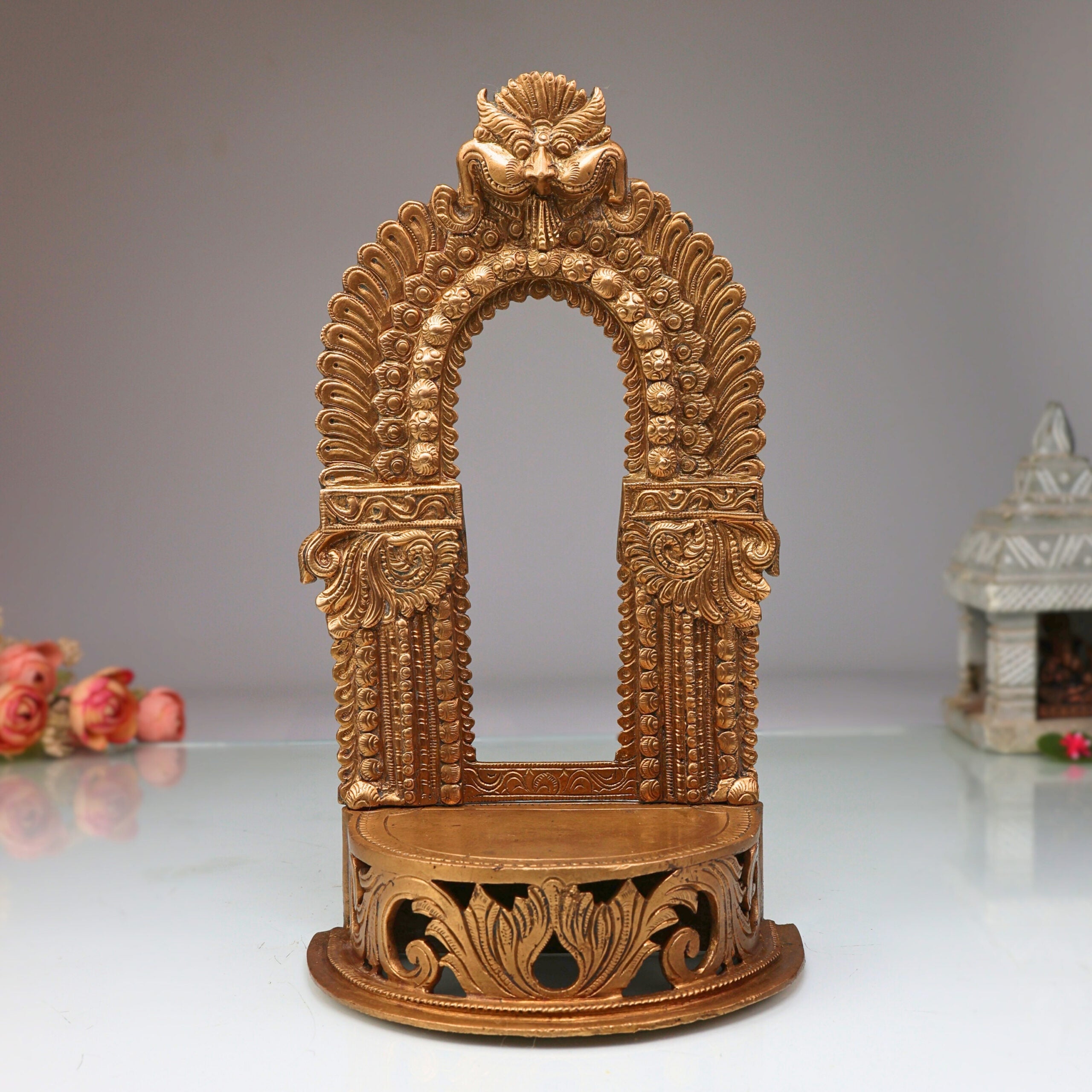 Panchaloha Bronze Shinghashan Chowki with Prabhavali Peetha