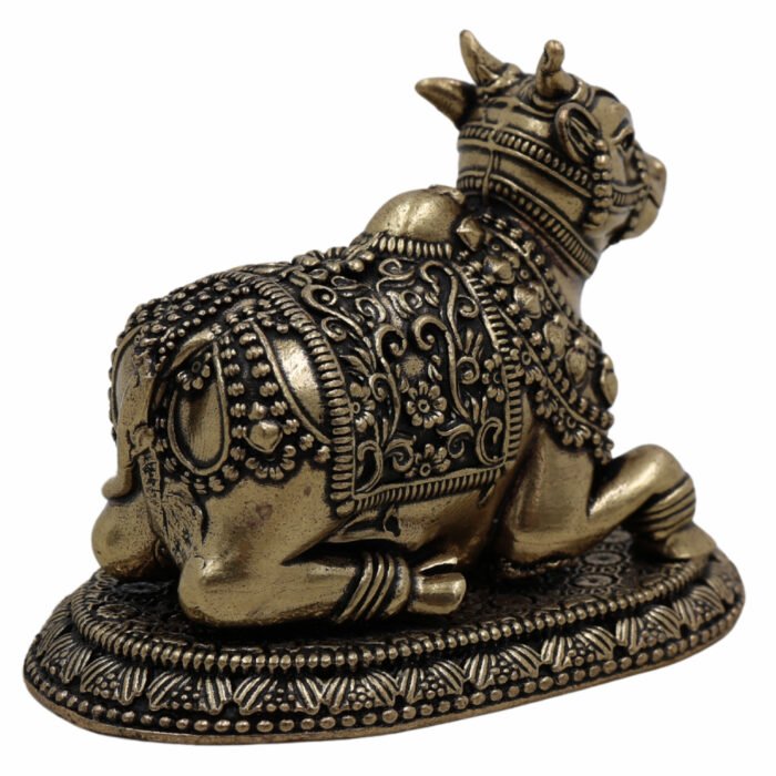 bhunes brass nandi idol – sacred nandi bull statue for devotion, strength & spiritual protection - light weighted,gold, 2 inch, 1 piece