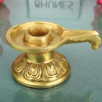 Brass Saligrama Stand Peetham for Shaligram Shila Vishnu Narayana, Traditional Shaligrama Peedam Asanam Pedestal for Pooja Mandir Vaishnava Worship, Gold, 2.5 Inch, 1 Piece